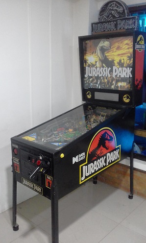 COSTARICA1993DATAEASTJURASSICPARKPINBALLMACHINE.jpg